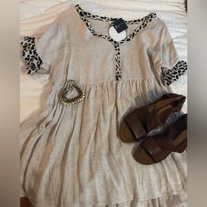 Umgee oatmeal dress with leopard trim